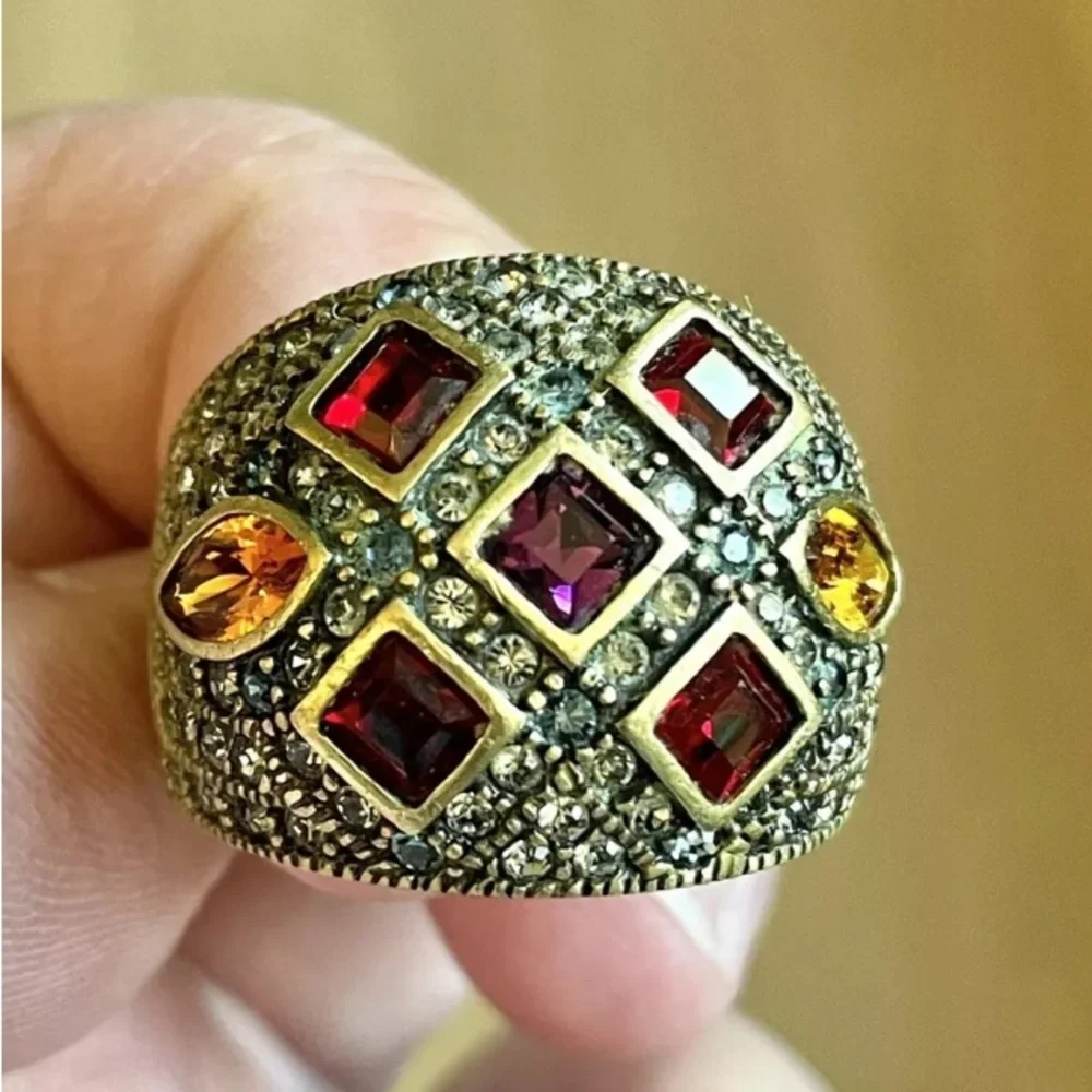 Artful Treasure Crystal Ring/Heidi Daus SZ 10